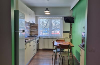 Alquiler de cómodos apartamentos de 2 habitaciones, 55 m², zona Casa de Cultură, Constanza, Rumanía